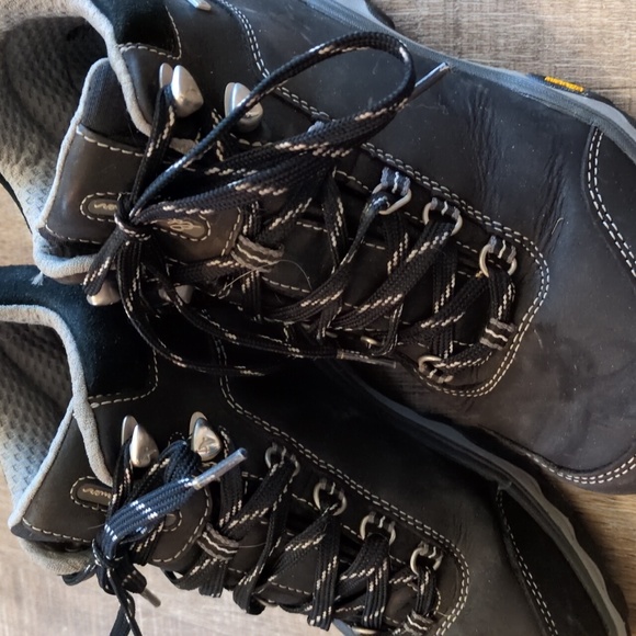 Women's Eddie Bauer Waterproof Hiking Boots - Picture 3 of 4